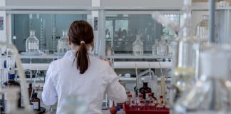 Jak zrobić test uszczelki pod głowicą?