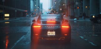 Ile pali Porsche Cayenne?