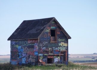 Ile amper jest w gniazdku 230V? Ile amper jest w gniazdku 230V?