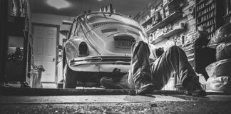 Ile bierze mechanik za wymianę uszczelki pod głowica?