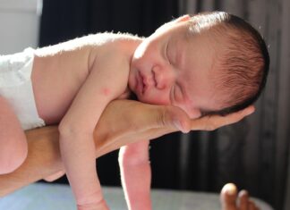 Ile razy można naładować telefon z akumulatora samochodowego? Ile razy można naładować telefon z akumulatora samochodowego?