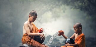 Jak czyścić nalot na języku u niemowlaka?